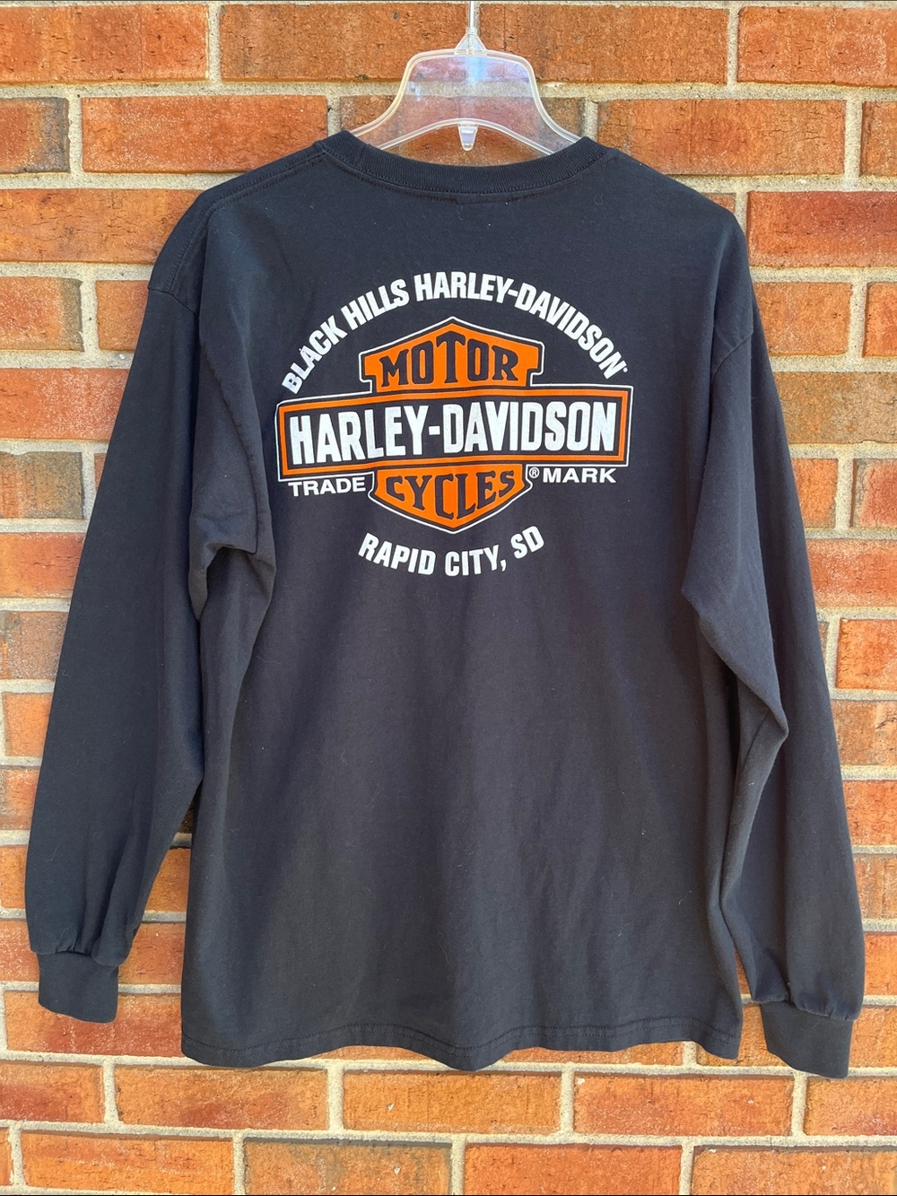 Harley-Davidson Black Hills Motor Oil Pocket Long Sleeve Black Cotton T-Shirt L